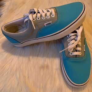 Unisex two tone Vans Shoes NWOT